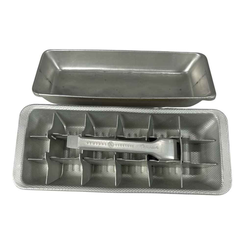 Vintage General Electric GE Mini Cube Aluminum Metal Ice Cube Trays  W/ Handle